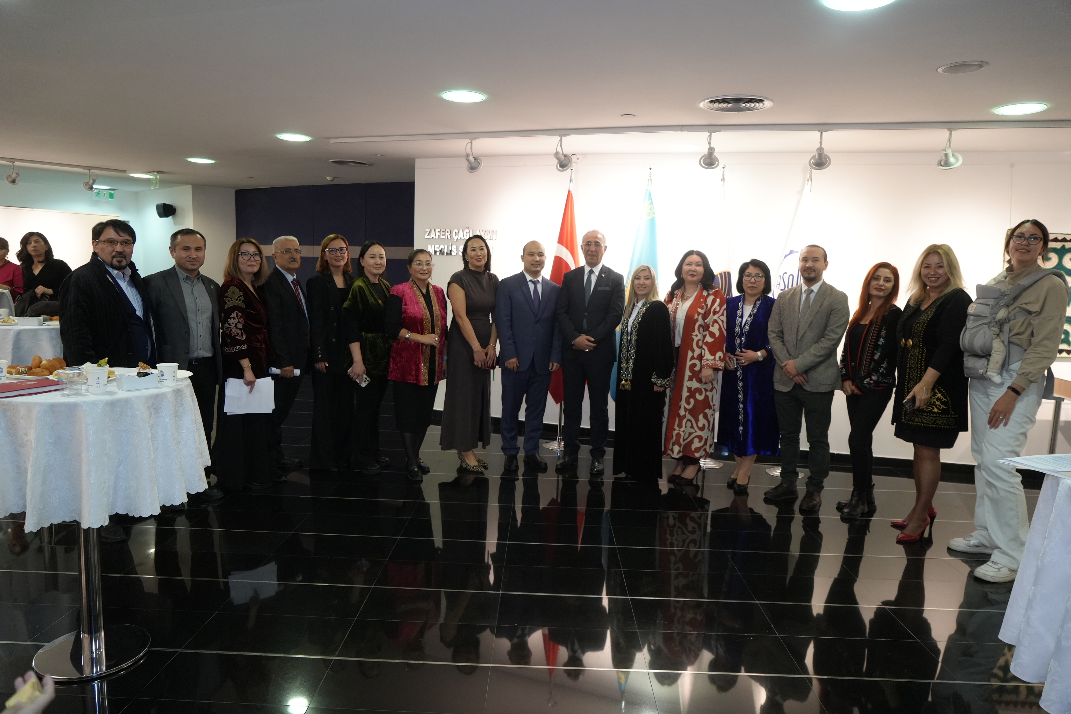 An Exhibition Dedicated to Kazakhstan’s National Currency Held in Türkiye