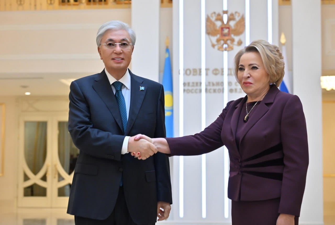 Глава государства провел встречу с Председателем Совета Федерации России Валентиной Матвиенко