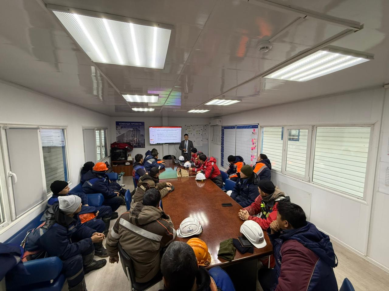Мемлекеттік еңбек инспекциясы департаментімен еңбек ұжымымен кезекті түсіндіру жұмыстарын жүргізілді