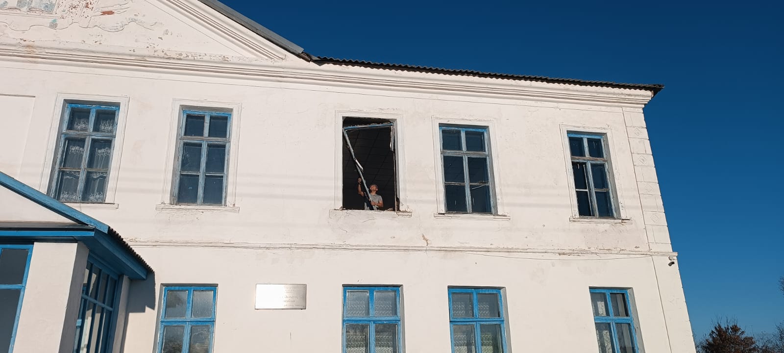 Жамбыл жалпы білім беретін мектебінің терезелерін ішінара ауыстыру