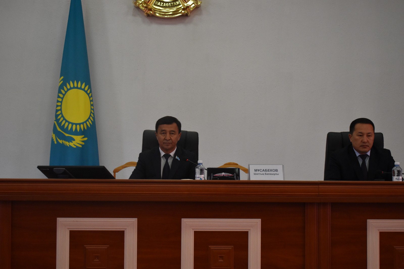 Сарысу аудандық мәслихатының кезектен тыс сессиясы өтті