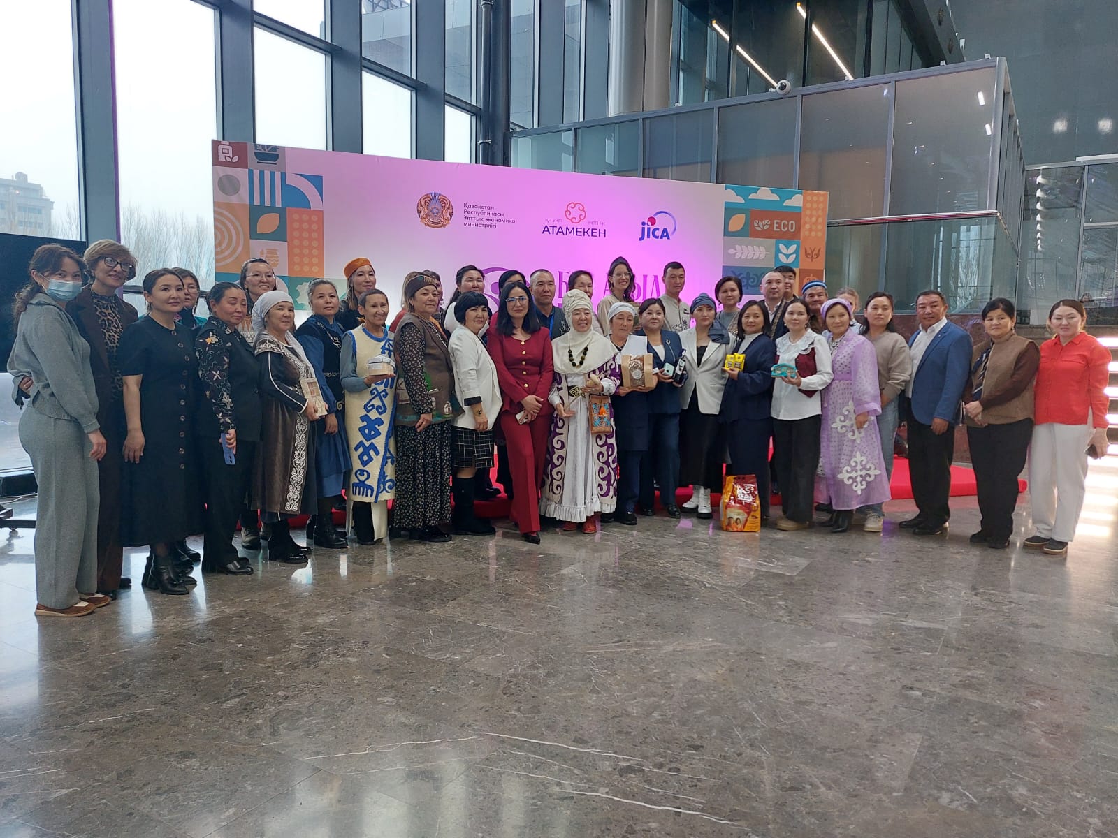 2025 жылғы 12-13 қарашада Астанада Қазақстанда шағын және микробизнесті дамытуға бағытталған «Бір ауыл - бір өнім» жобасының республикалық көрмесі өтуде