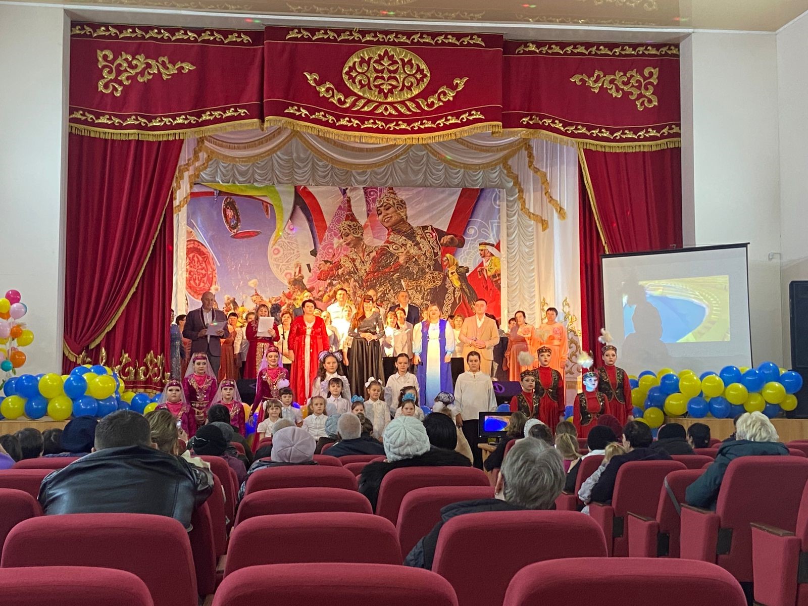 Пешков ауылдық клубында шығармашылық есептің I кезеңі өтті