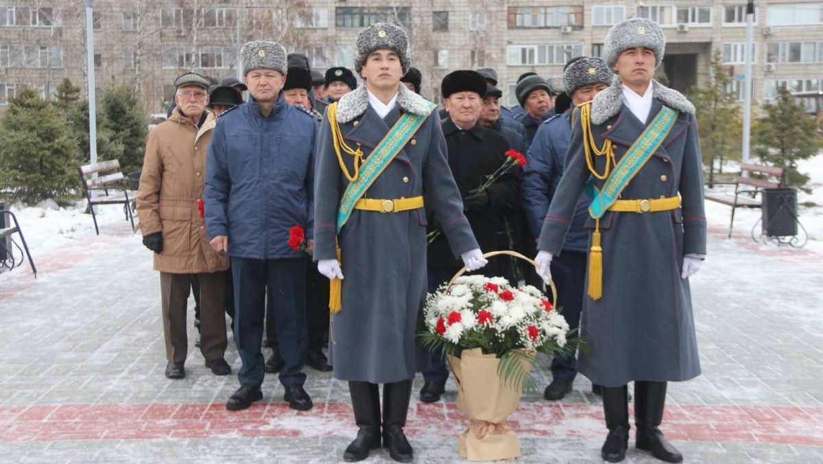 Павлодар облысында полицейлер Халық қаһарманы Ғазиз Байтасовты еске алды
