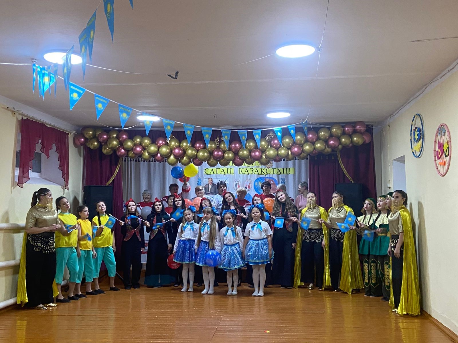 "Өнеріміз саған, Қазақстан!"Первомай ауылдық клубының көркемөнерпаздары