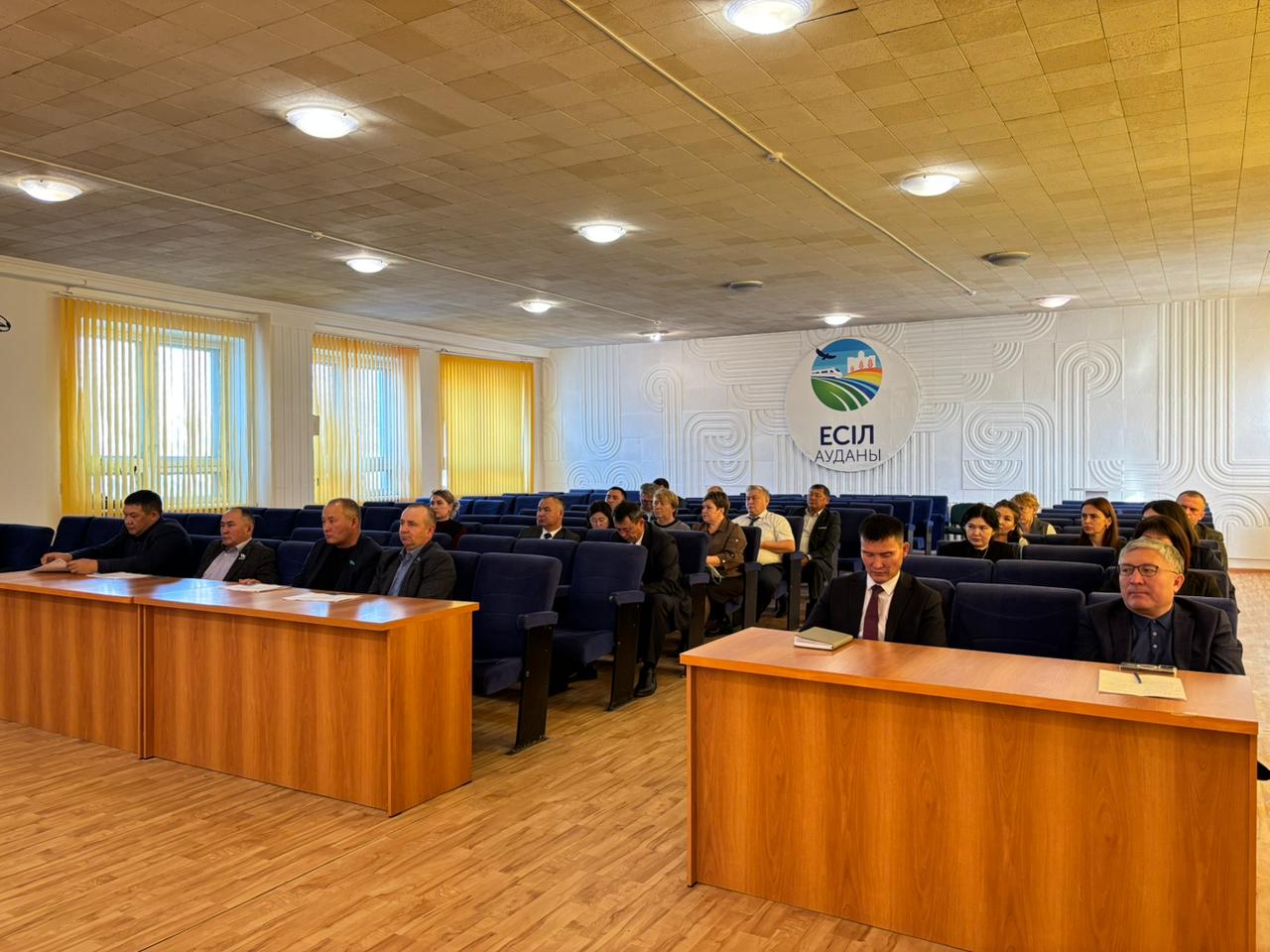Есіл аудандық мәслихатының 39-шы кезектен тыс сессиясы