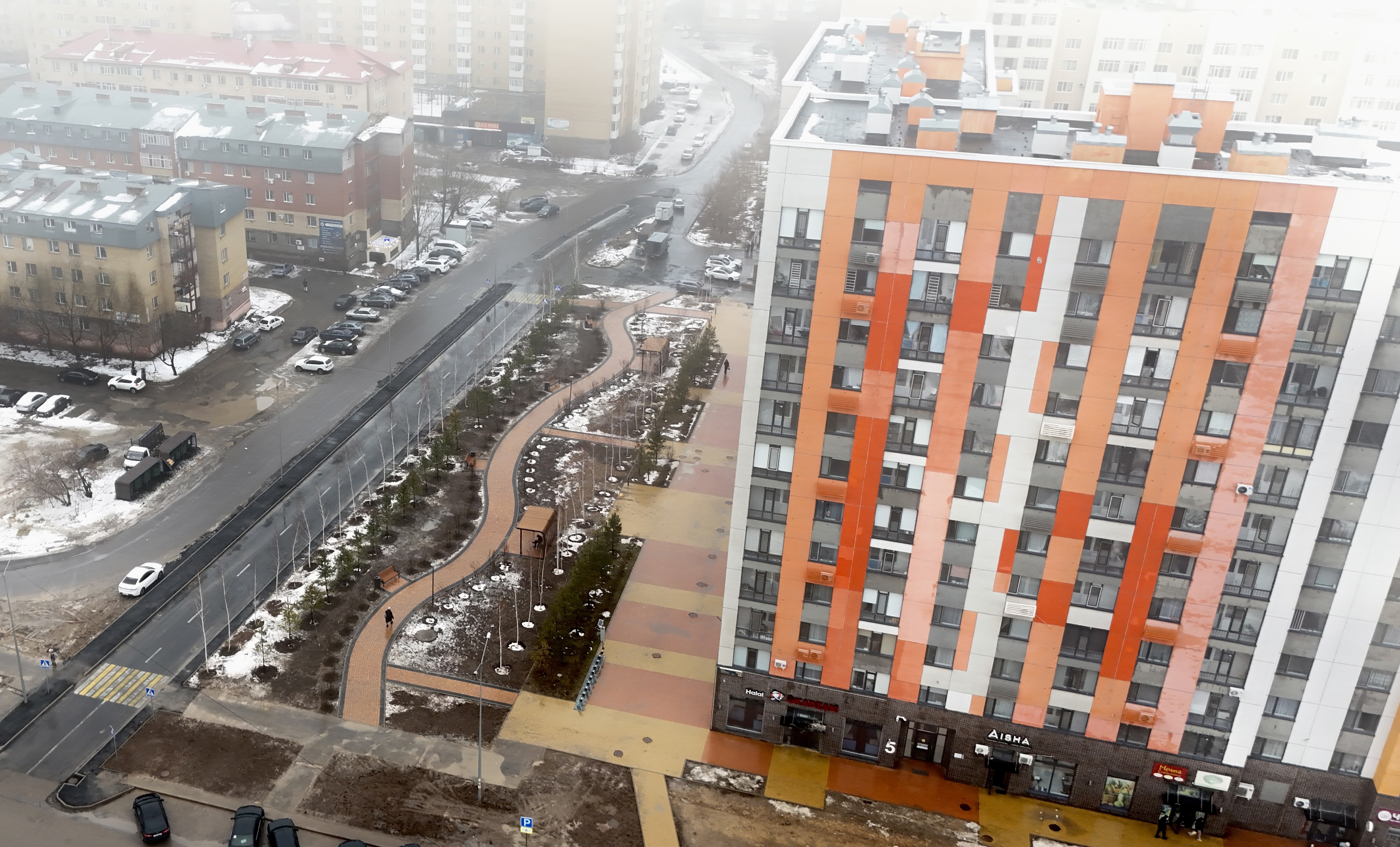 ПУСТОЙ УЧАСТОК ПРЕВРАТИЛСЯ В СОВРЕМЕННУЮ ГОРОДСКУЮ ЗОНУ