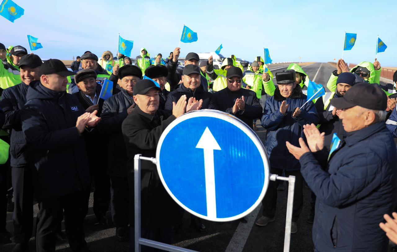 «Ақтөбе – Қарабұтақ – Ұлғайсын» автожолының 28 шақырымдық учаскесінде қайта жаңартудың бірінші кезеңі аяқталып, қозғалыс ашылды