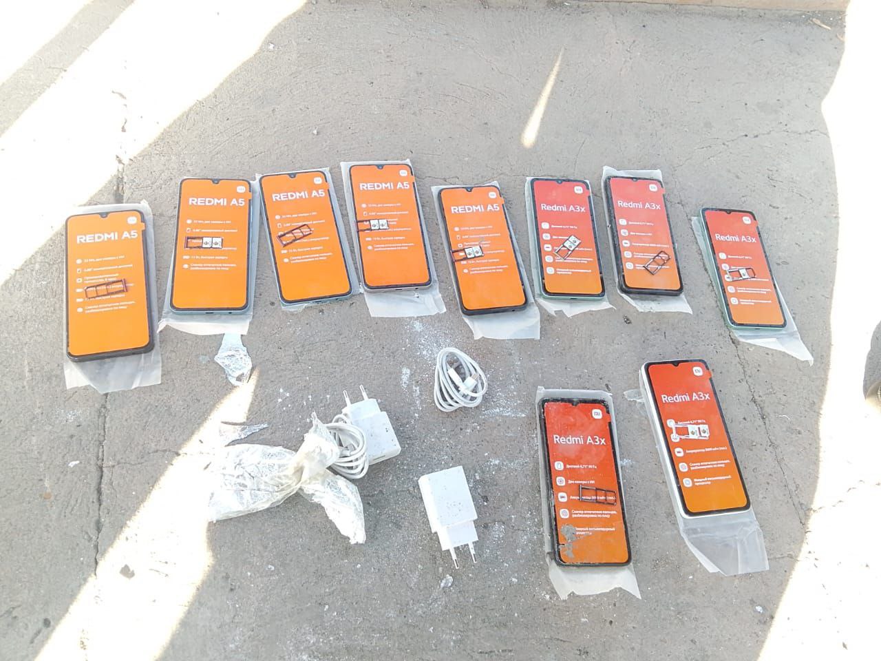 Қырағылық танытқан ұландық 10 телефонды колонияға кіргізу әрекетінің жолын кесті