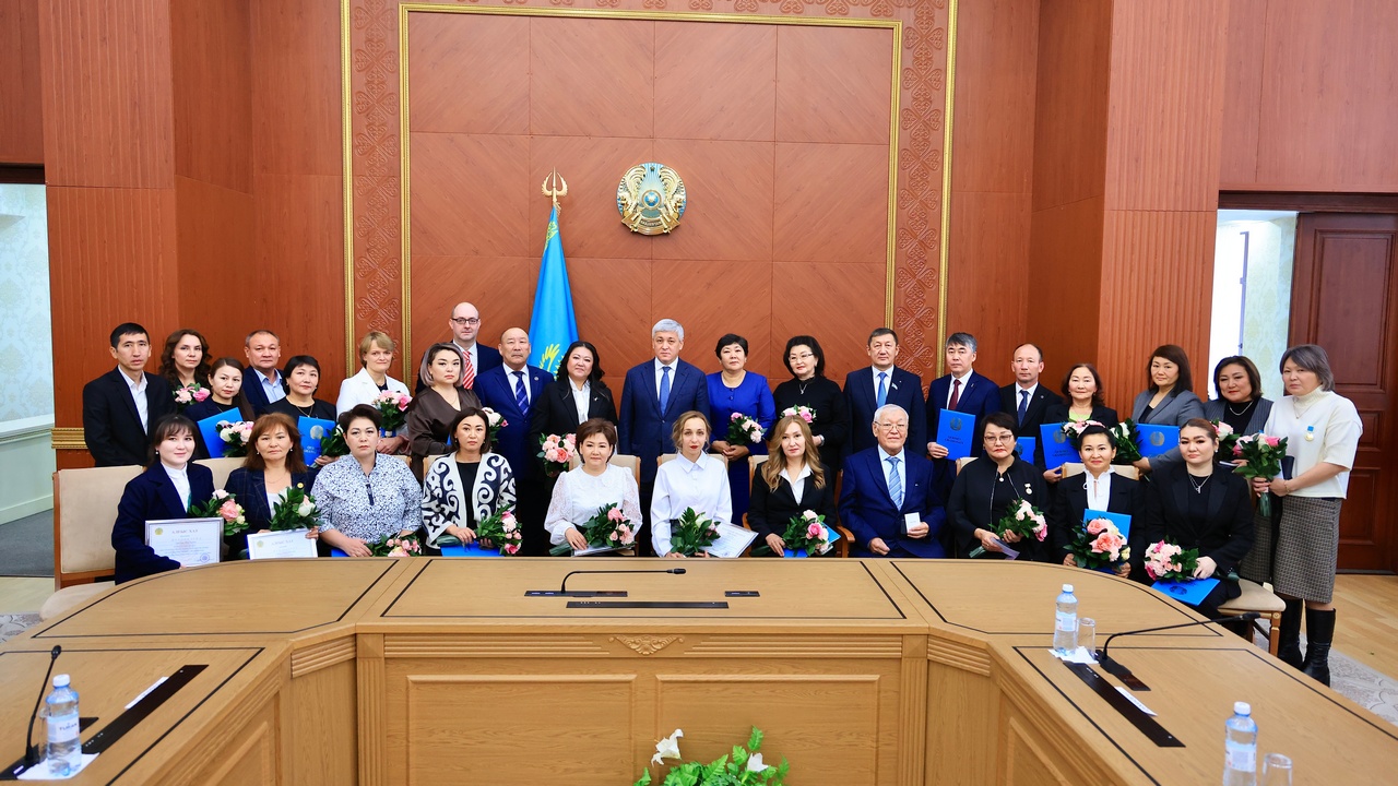 Қарағанды облысында қаржы саласының қызметкерлерін кәсіби мерекемен құттықтады