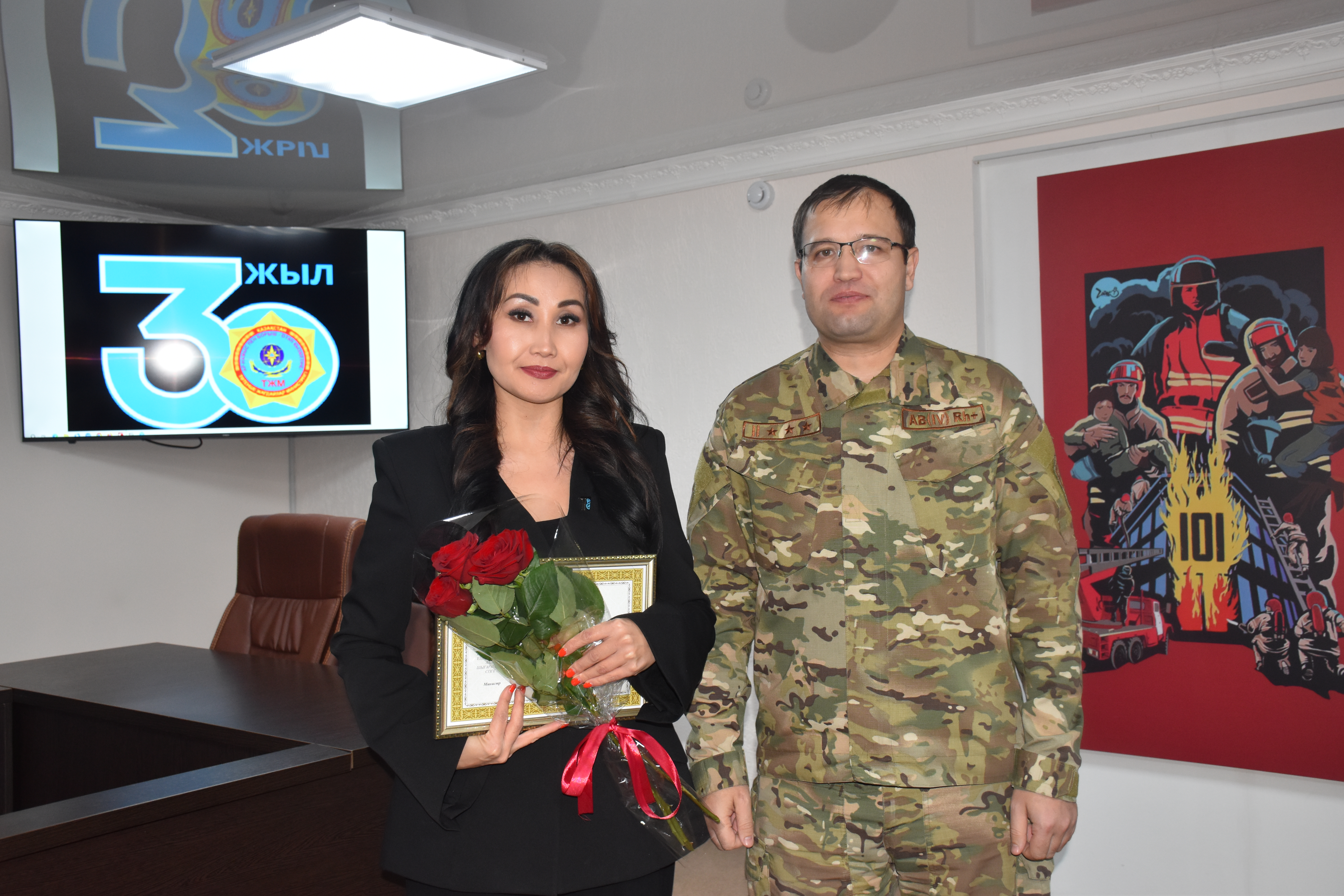 ТЖМ құрылғанына 30 жыл: қызметкерлер марапатталды, журналист алғыс хатқа ие болды