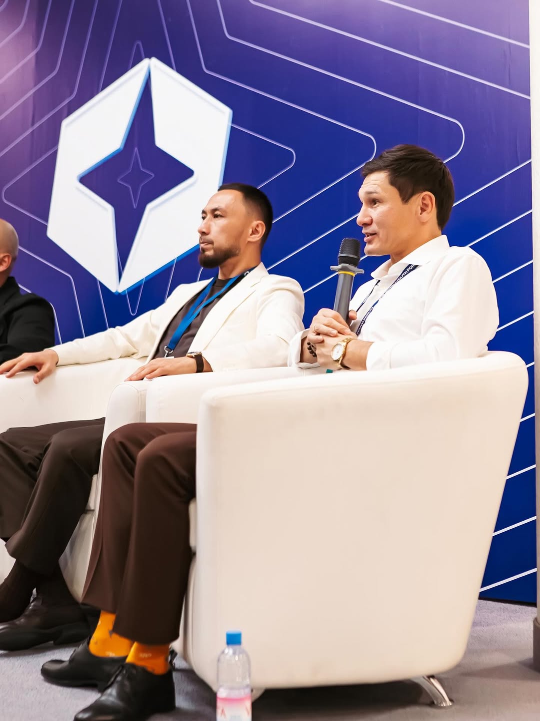 В Актау прошла сессия «Диалог мужчин» в рамках международного молодежного форума «Aktau Youth Forum».