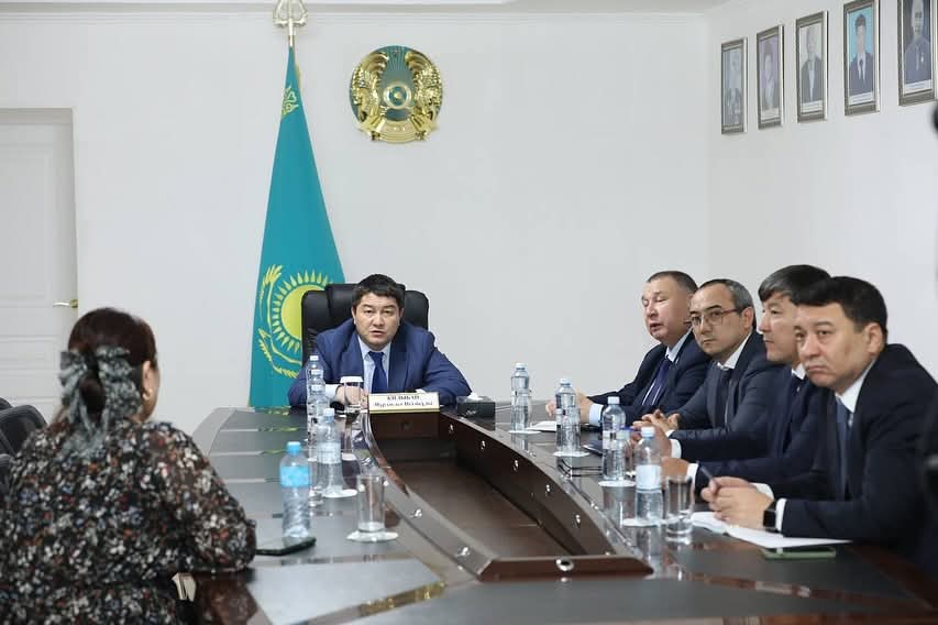 Нурдаулет Килыбай принял жителей Каракиянского района по личным вопросам