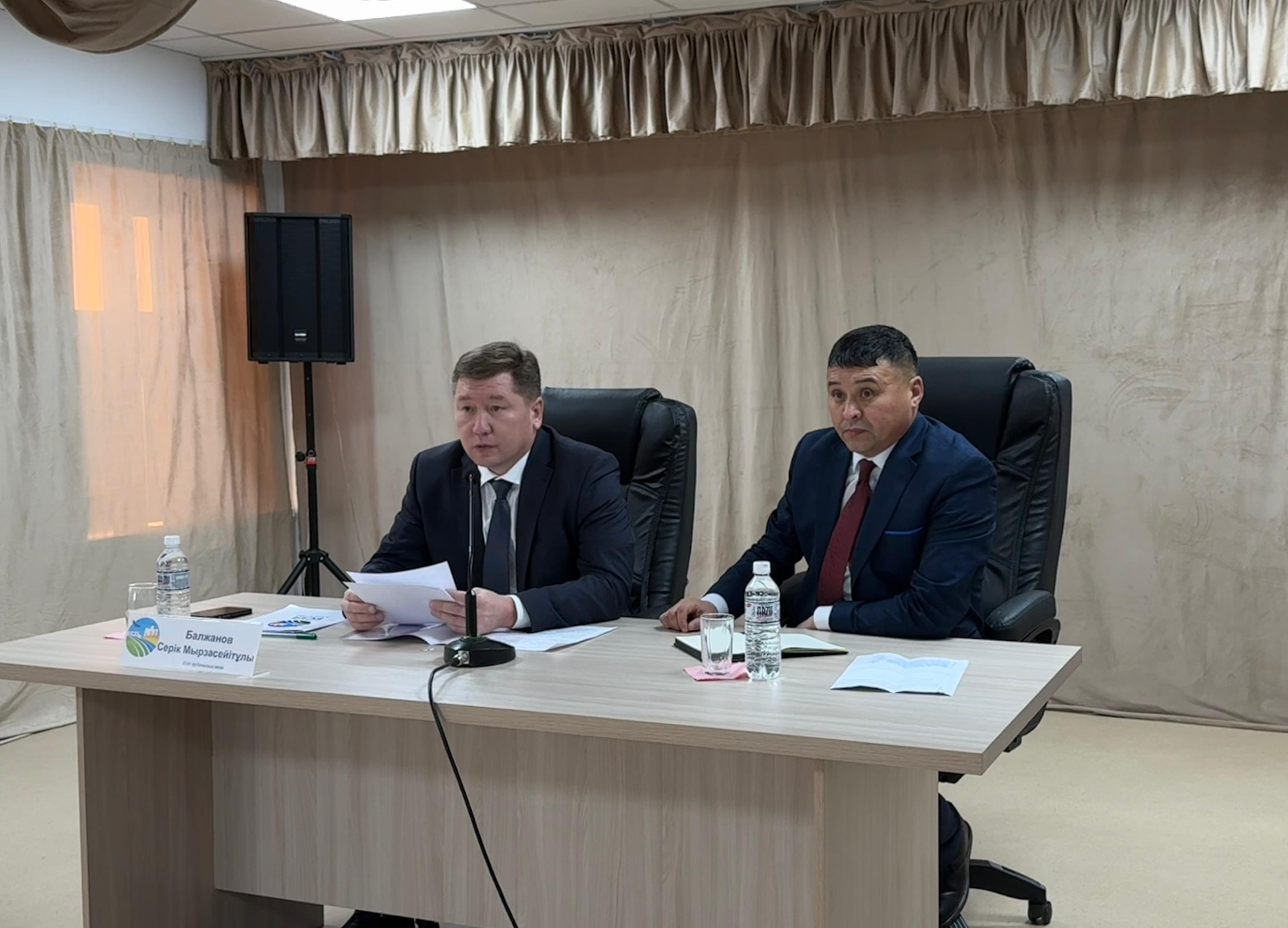 Есіл ауданы әкімінің Бұзылық ауылдық округі тұрғындарымен тұрақты кездесуі