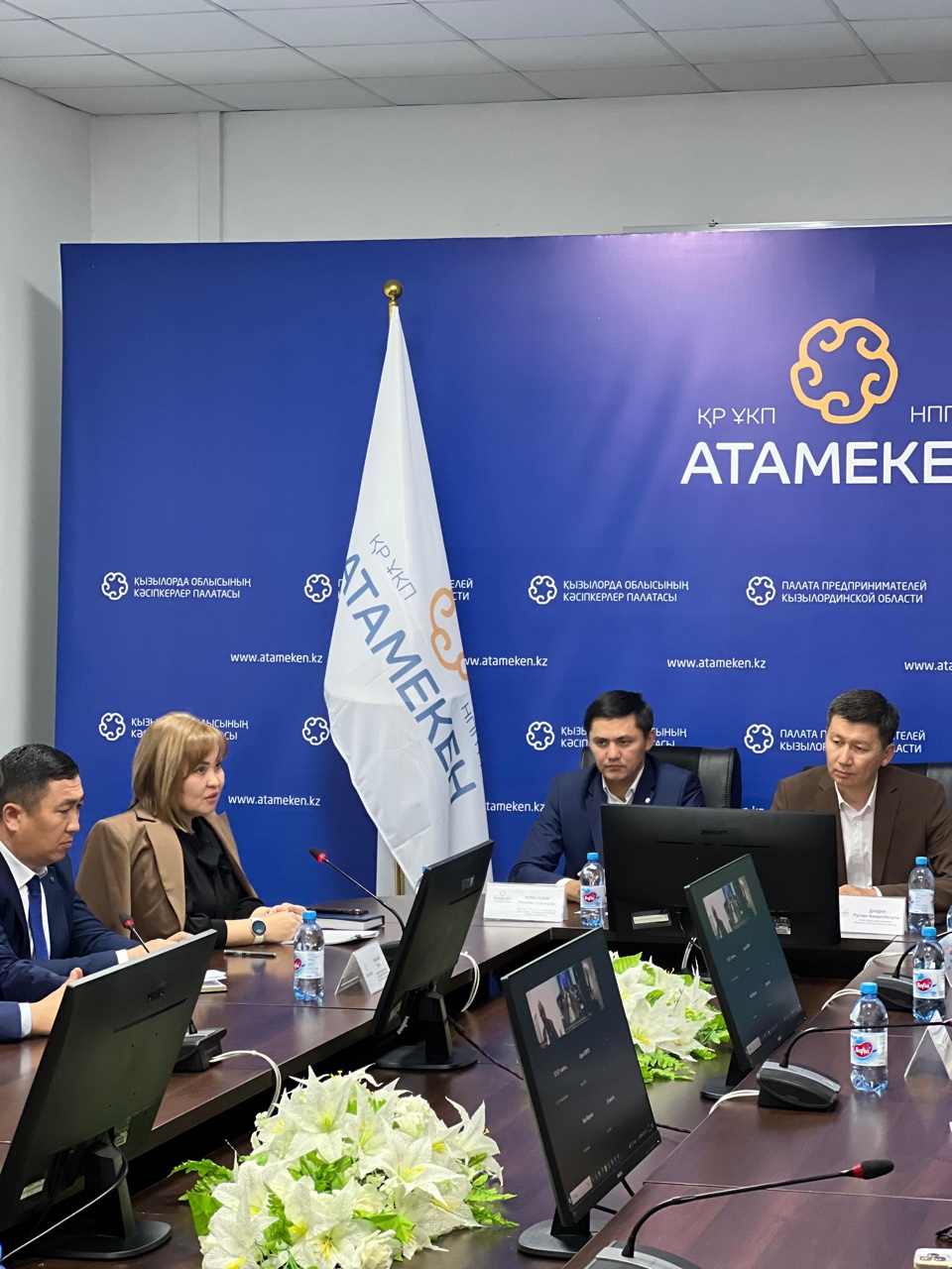 В образовательных учреждениях обсудили вопросы организации питания