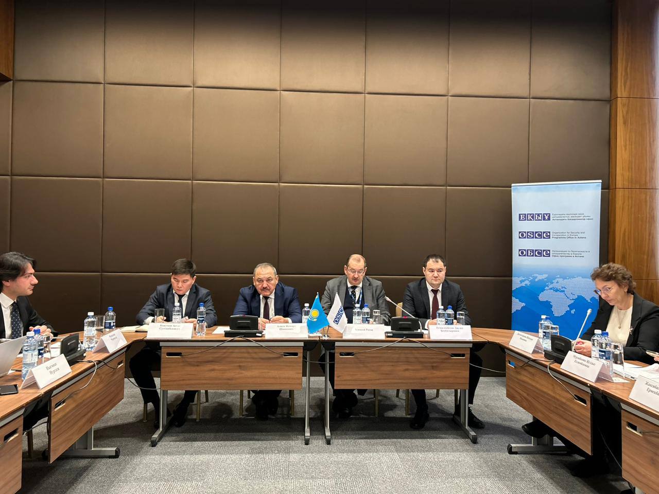 Дөңгелек-үстел «Қазақстанда Орхус конвенциясының қағидаттарын іске асыру: нәтижелері және одан әрі дамудың басым бағыттары»