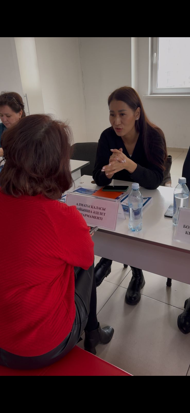 Наурызбай ауданында тұрғындарға құқықтық кеңес берілді