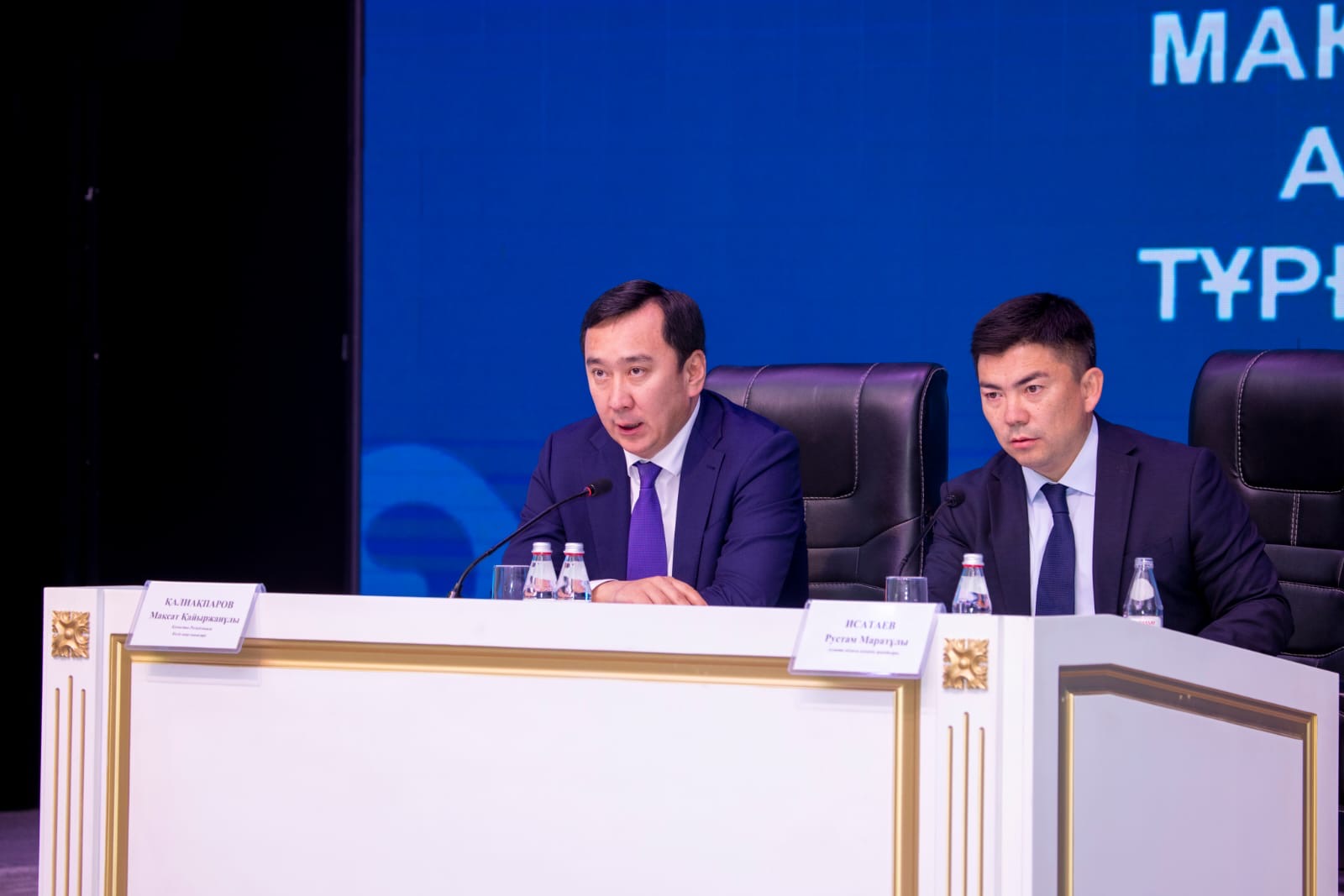 Вице-министр транспорта Максат Калиакпаров встретился с жителями Алматинской области