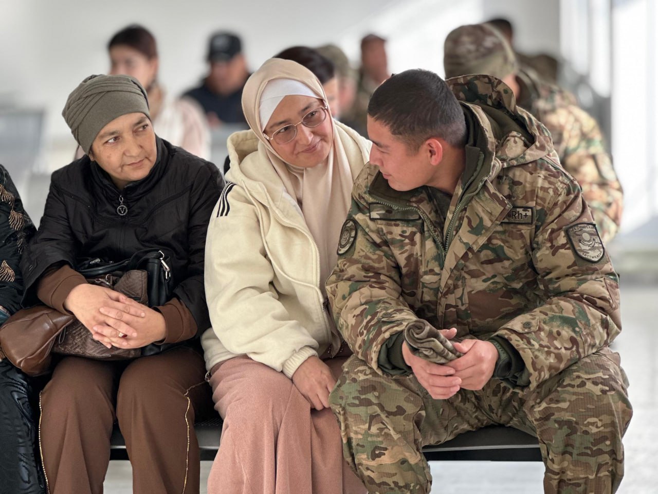 Сарбаздардың ата аналары Түркістандағы әскери бөліммен танысты