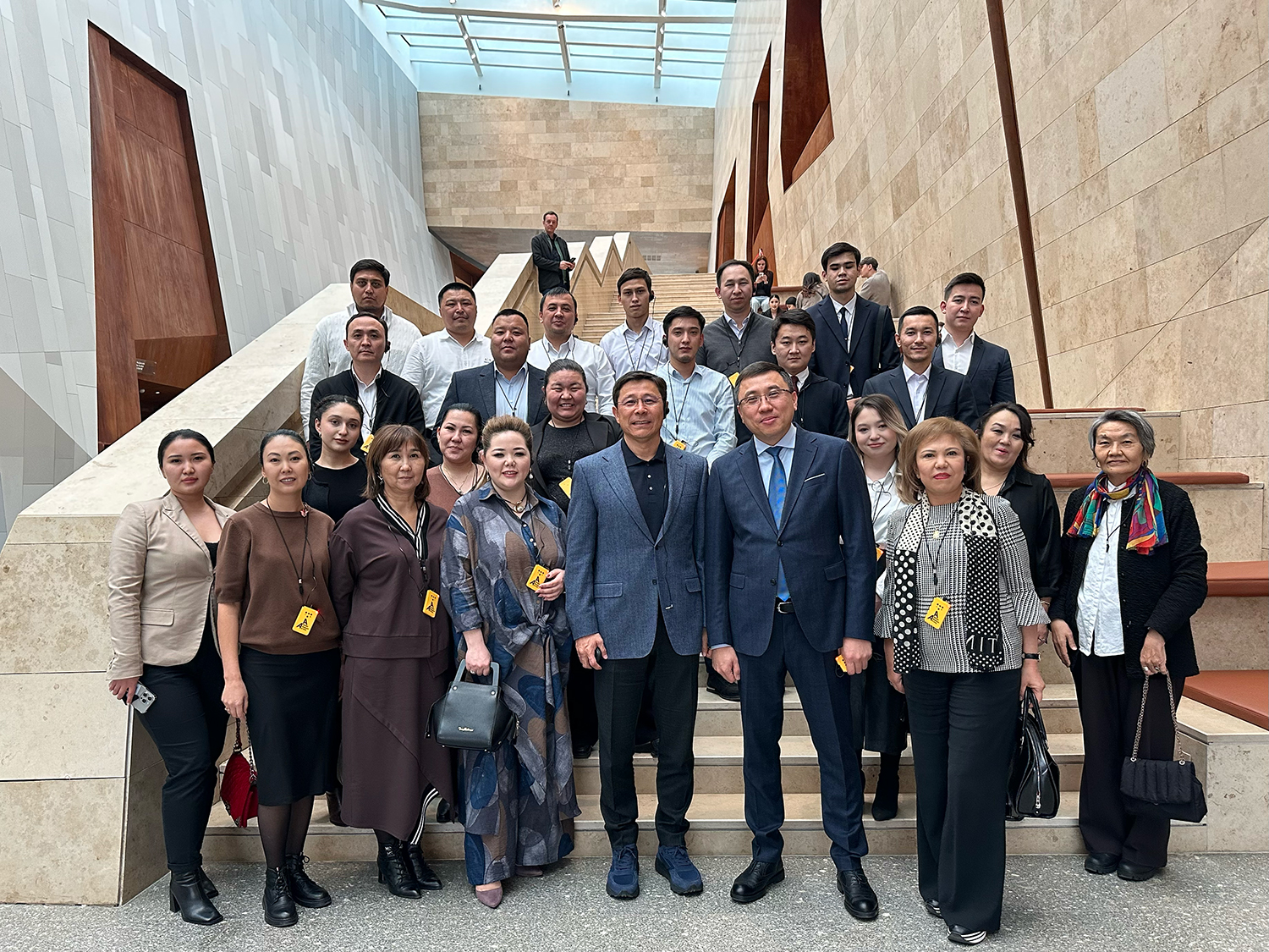 АМКБ мен МКД қызметкерлері Almaty Museum of Arts музейіне барды