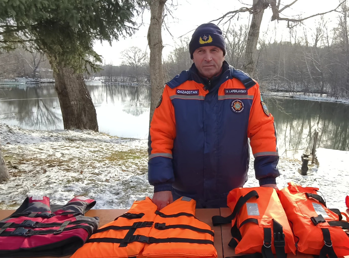 Құтқару кеудешесі балықшының міндетті атрибуты ретінде