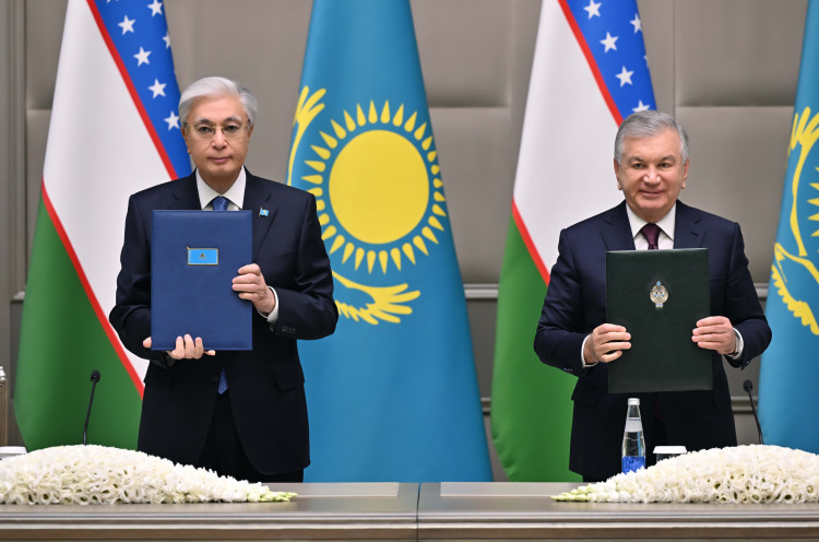 По итогам переговоров и второго заседания Высшего межгосударственного совета  Казахстана и Узбекистана президенты приняли Совместное заявление.