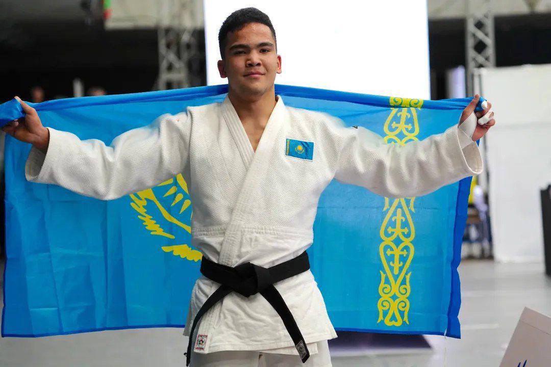 Нурдаулет Килыбай поздравил мангистауского дзюдиста с победой на Сурдлимпийских играх