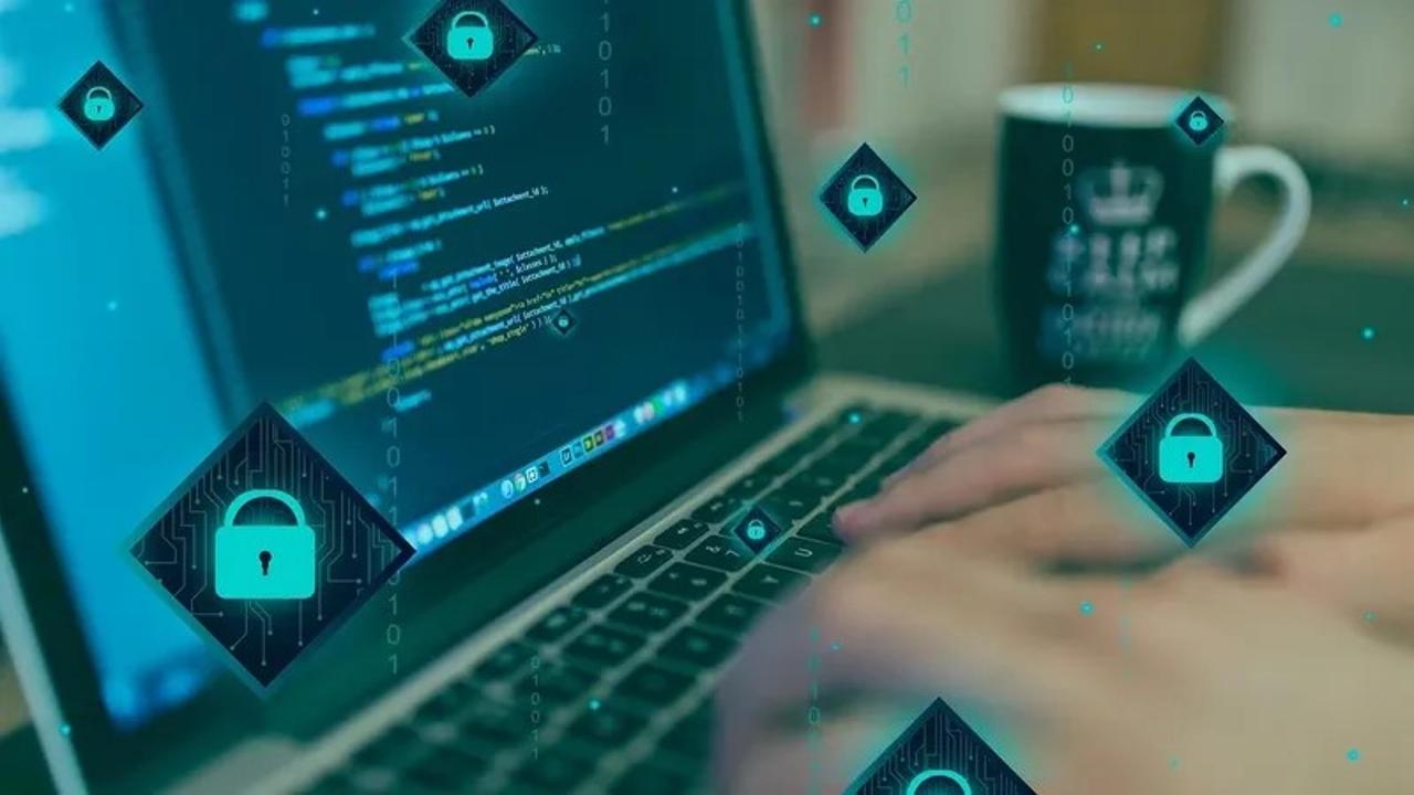 Қазақстандағы Интернет-алаяқтық: алаяқтардың жаңа қулықтарынан қалай қорғануға болады