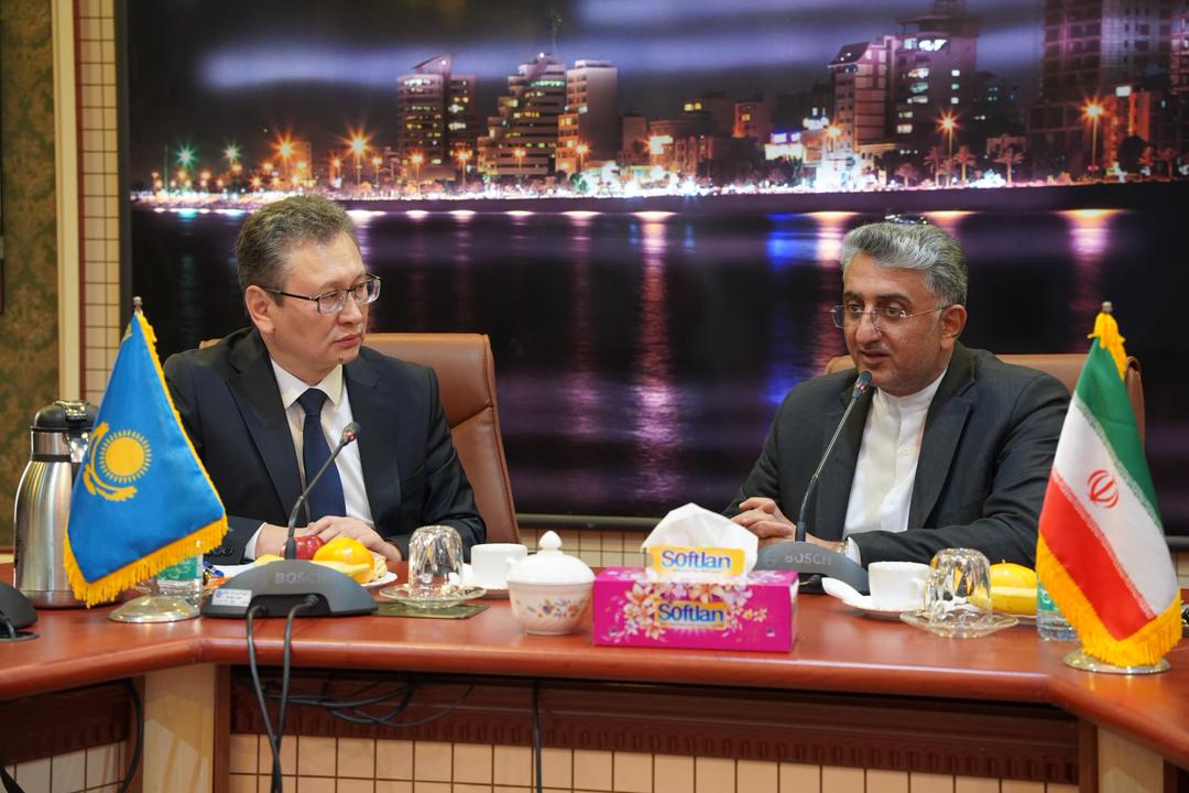 Бендер-Аббас қаласының мәрімен кездесу