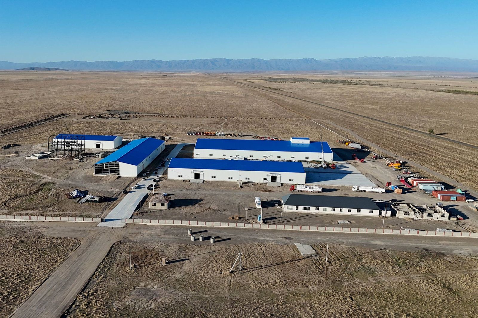 Абай облысында құрама жем зауытының құрылысы жалғасуда