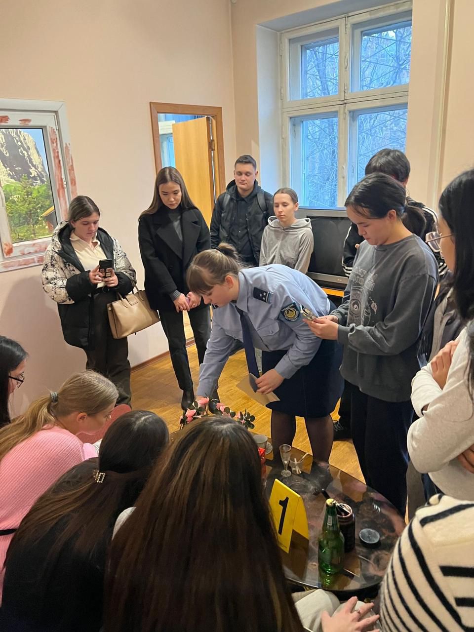 Теориядан практикaға: ШҚУ студенттері криминалисттердің жұмысымен танысты