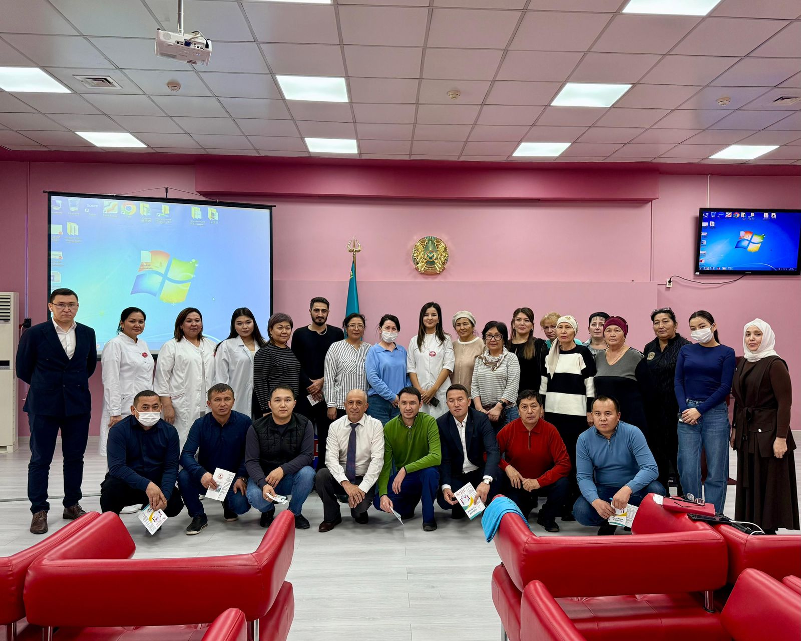 Семинар по вопросам трансфузиологии состоялся в Жамбылском областном центре крови