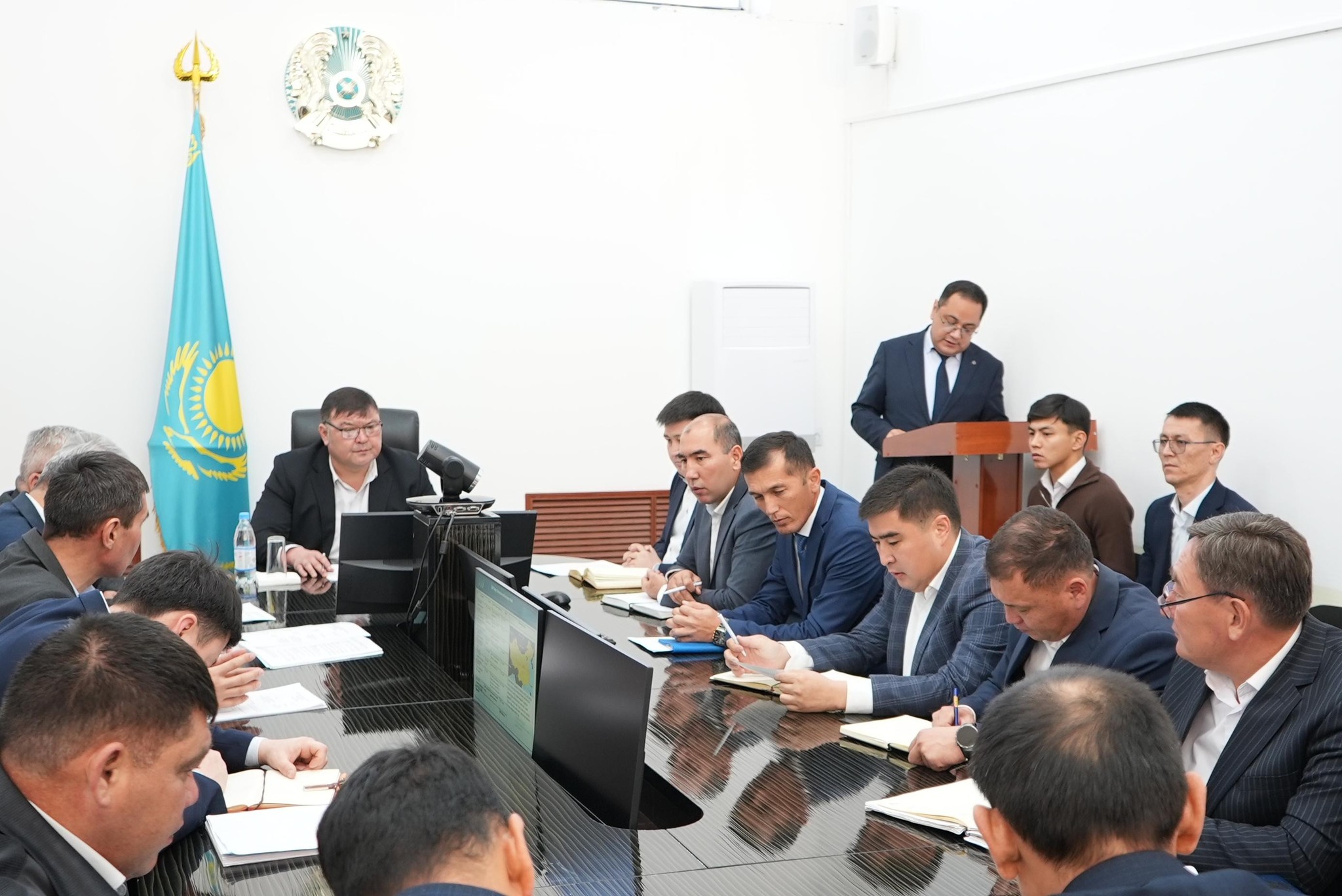 ШАРДАРА АУДАНЫНДА КЕЗЕКТІ АППАРАТТЫҚ МӘЖІЛІС ӨТТІ