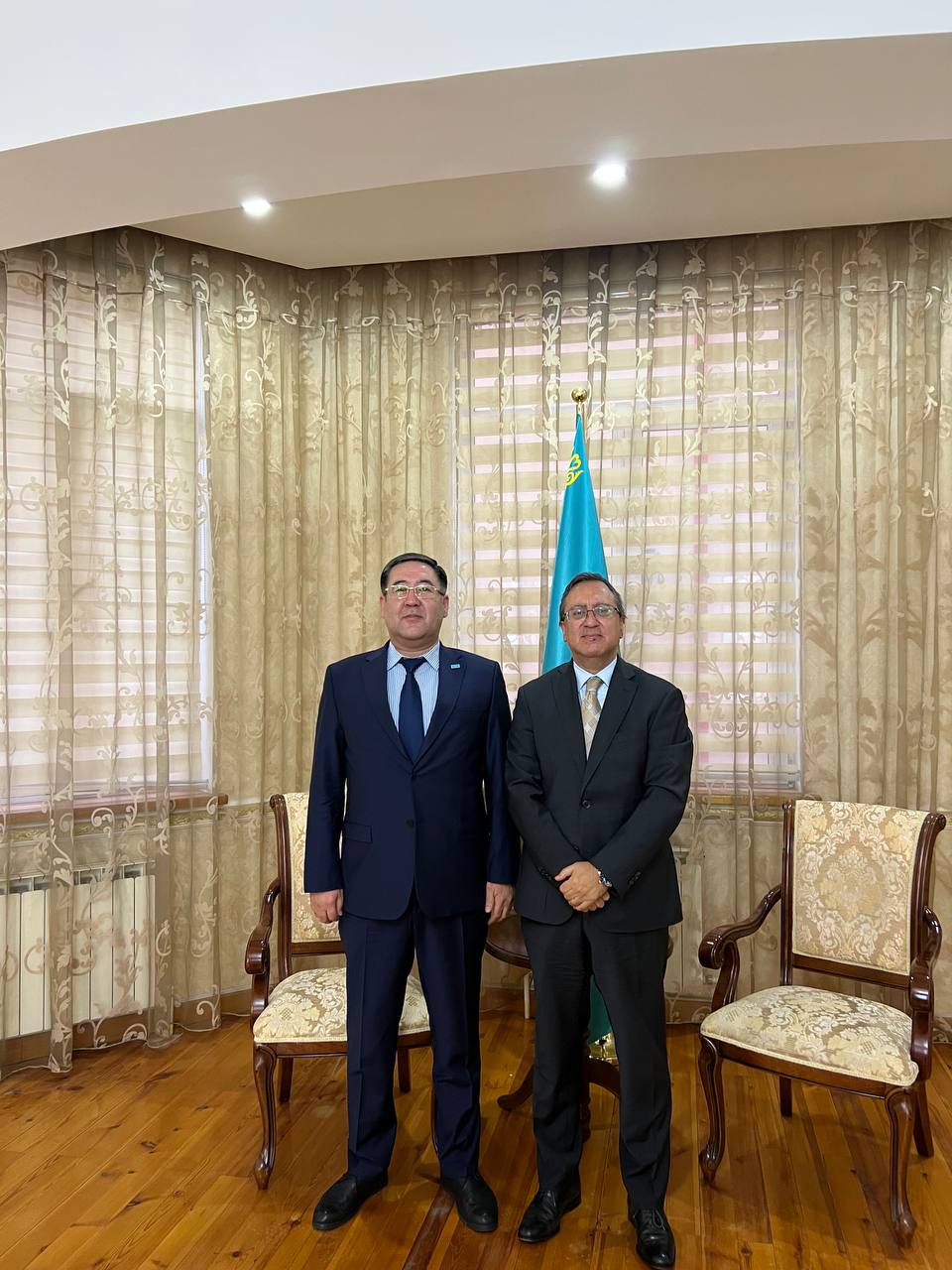 Генеральный консул Турецкой Республики Сердар Дениз посетил Генеральное консульство Республики Казахстан в г.Самарканде