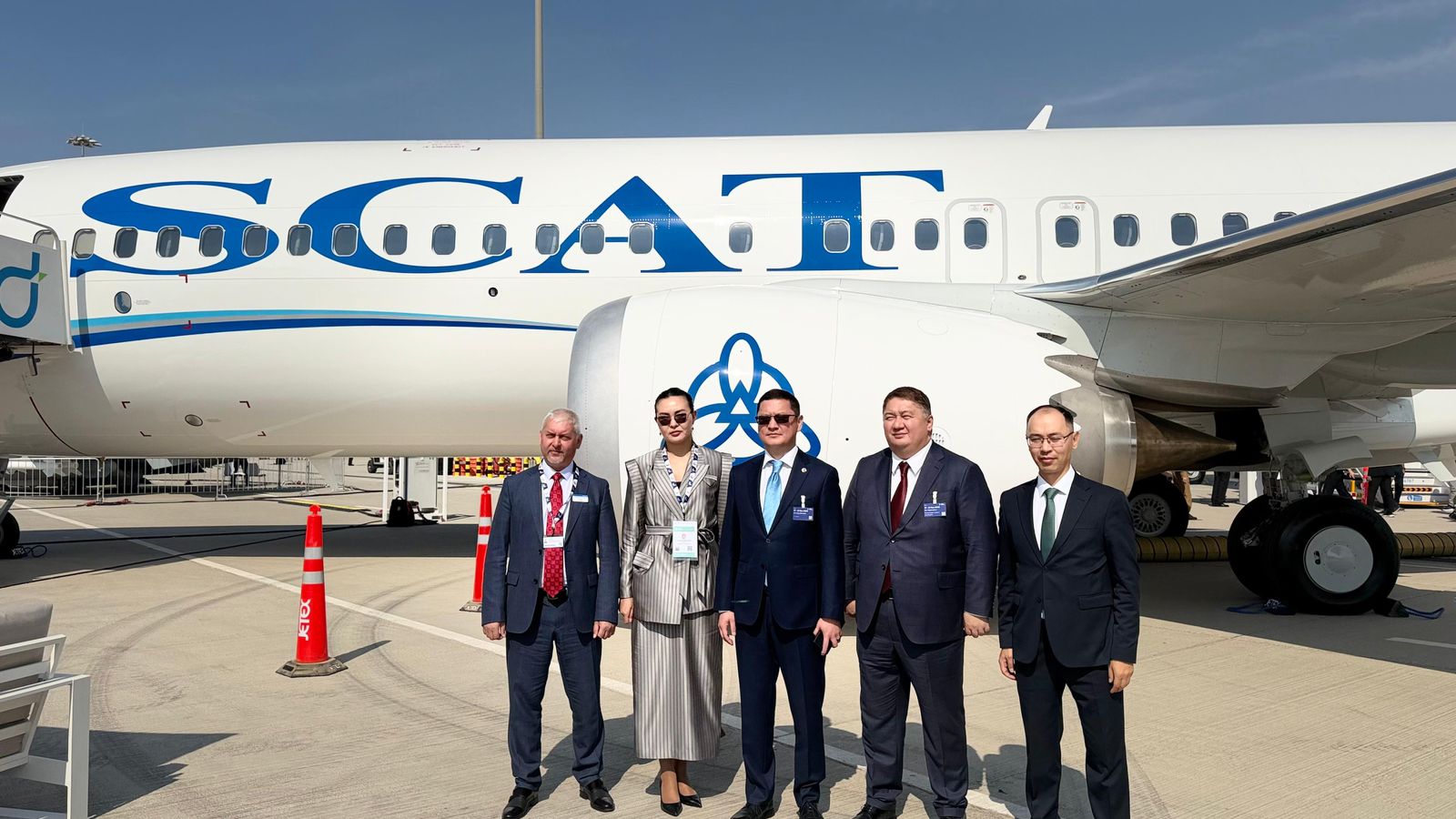 Әлемдік жетекші ұшақ өндірушілері Boeing, Airbus және De Havilland компанияларымен келіссөздер және Дубай әуе салонында SCAT Airlines компаниясы жаңа ұшағының тұсаукесері