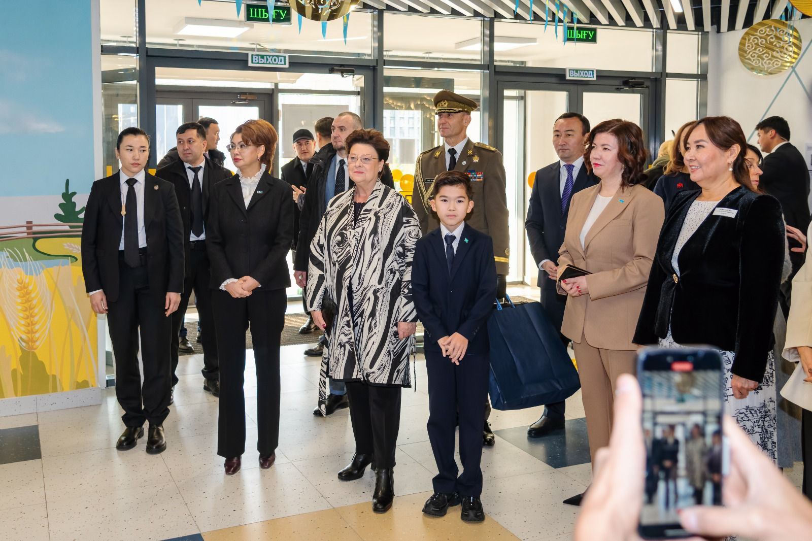 Эстония мемлекетінің бірінші ханымы Сирье Карис «Келешек мектебінде» болды
