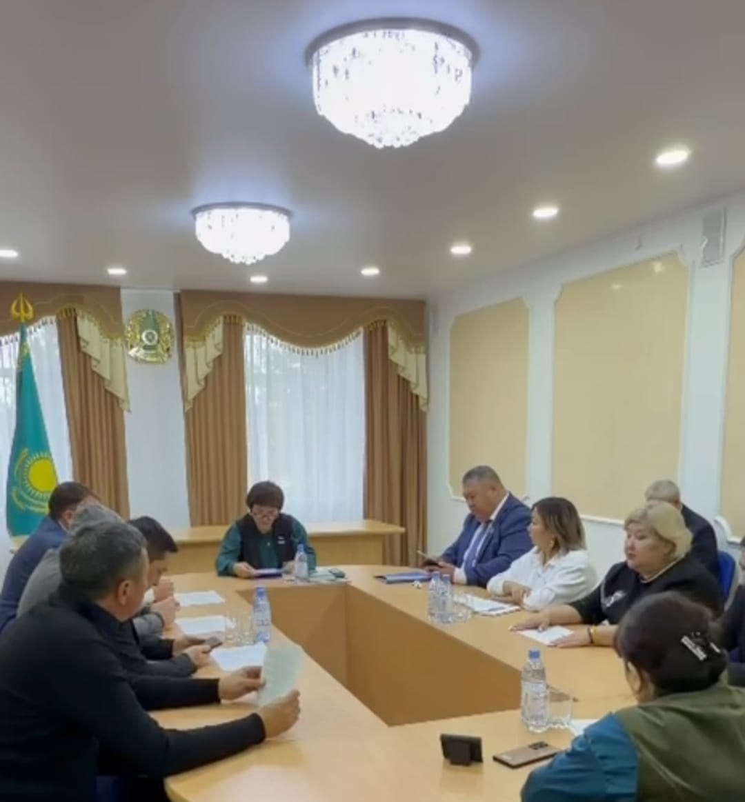 Бүгін аудандық мәслихаттың тұрақты комиссияларының бірлескен отырысы өтті, онда келісілген талқылауды талап ететін ауданның әлеуметтік-экономикалық дамуына қатысты маңызды мәселе қаралды.