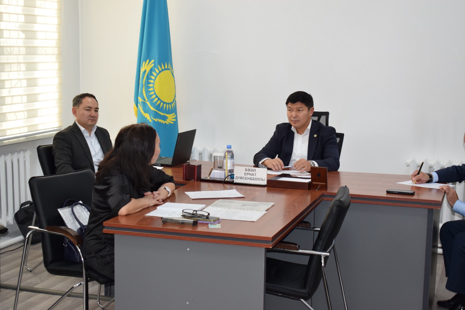 Аким города провёл приём граждан по личным вопросам