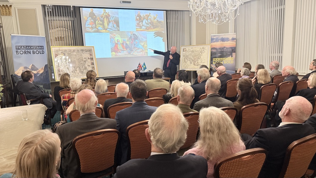 Қазақстанның Жібек жолы мұрасы: британдық жазушы Ник Филдингтің дәрісі Лондонда қызығушылық тудырды