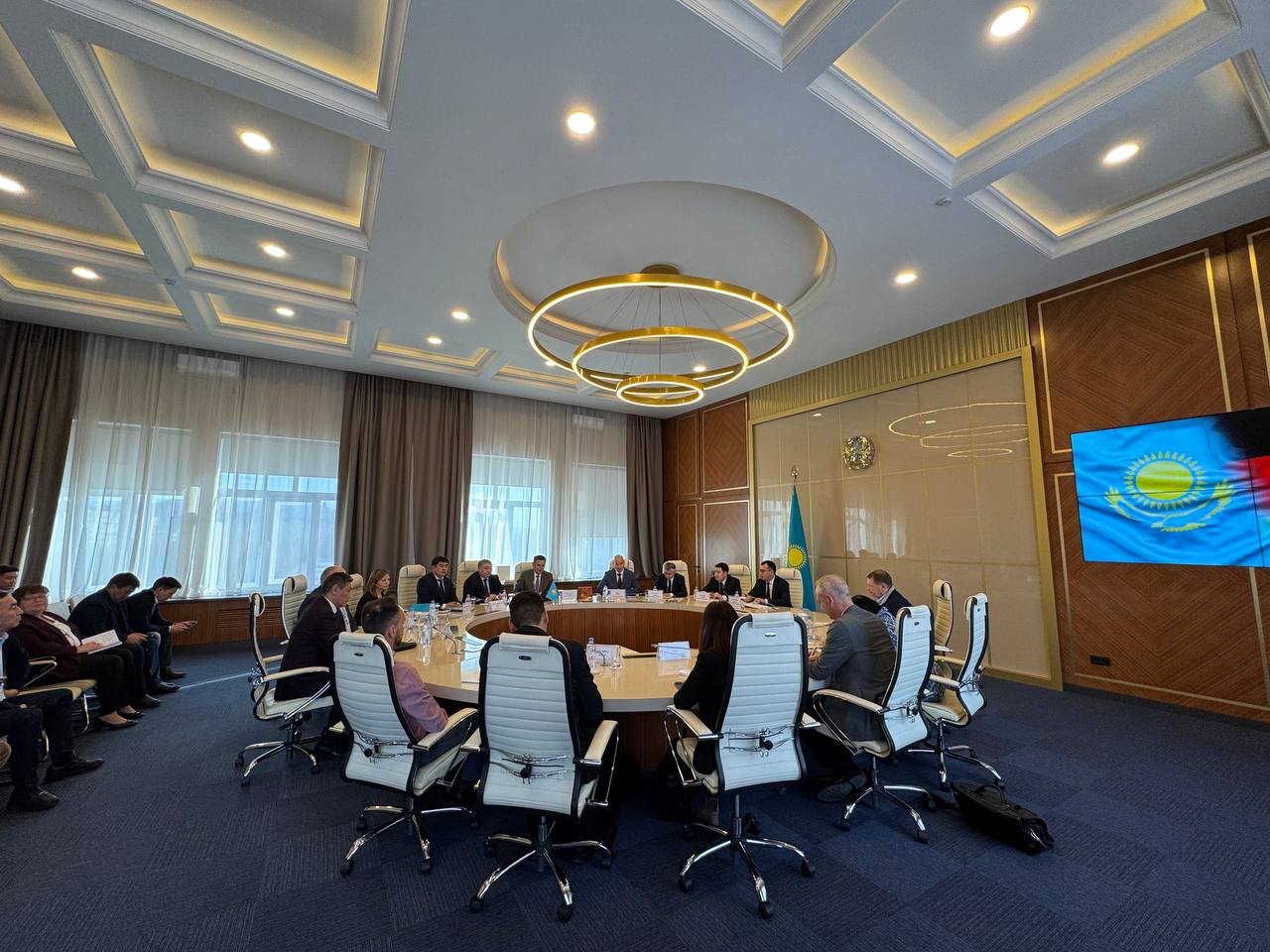 Аким ВКО обсудил с делегацией Германии вопросы расширения сотрудничества