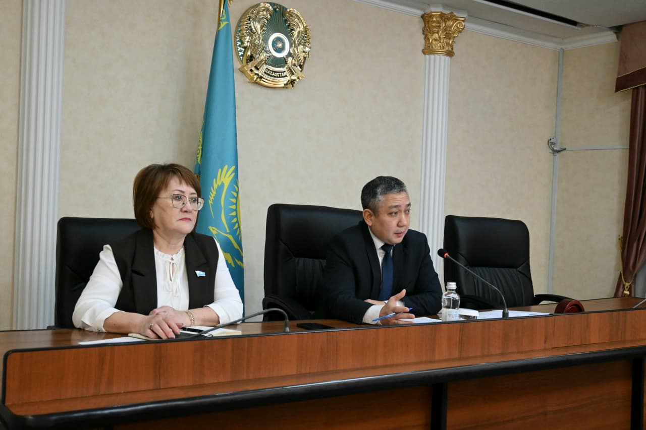 Развитие района и безопасность сезона: основные решения аппаратного совещания