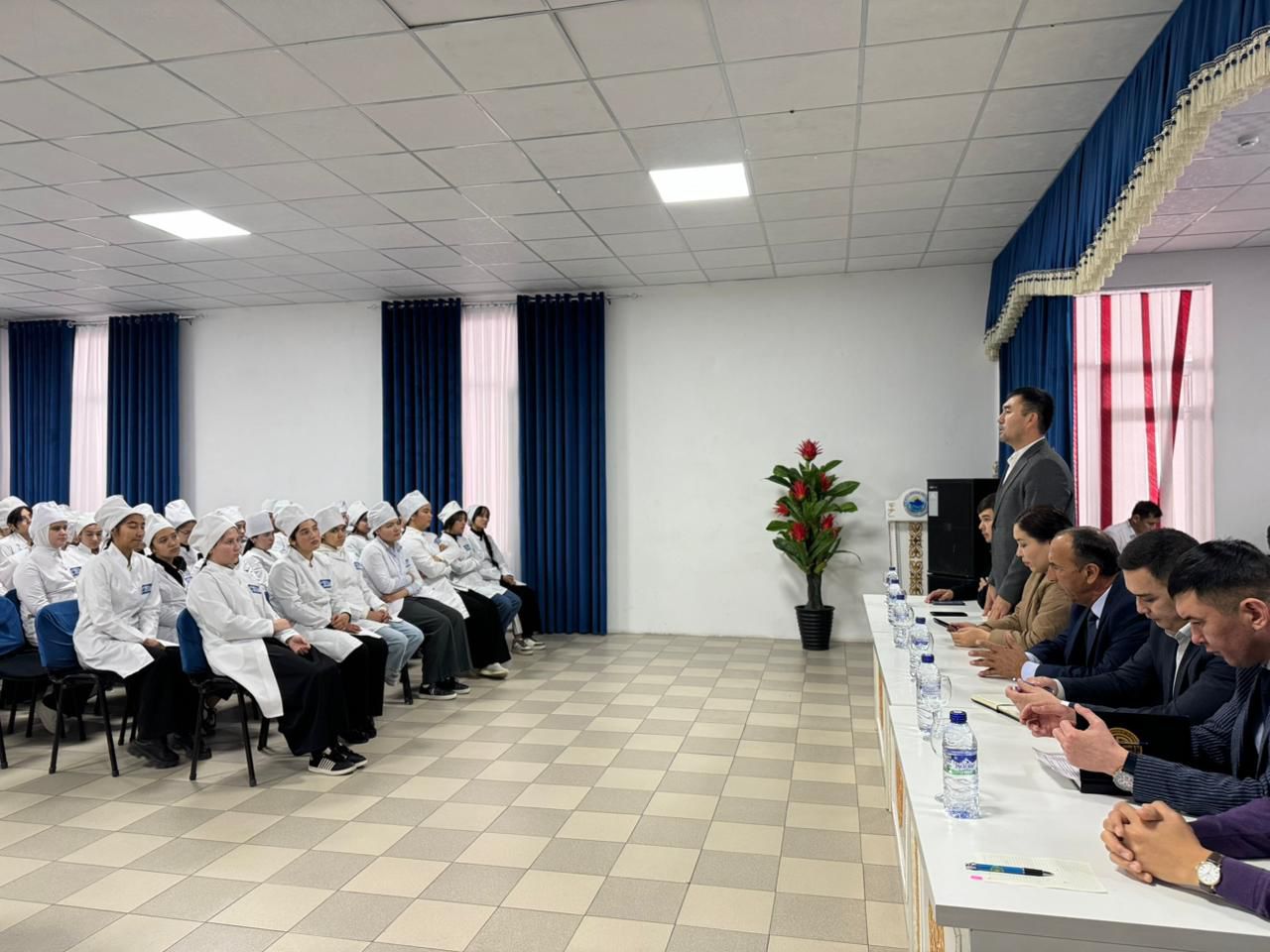 В КАРАТАУСКОМ РАЙОНЕ СОСТОЯЛАСЬ ВСТРЕЧА, НАПРАВЛЕННАЯ НА УКРЕПЛЕНИЕ ОБЩЕНАЦИОНАЛЬНОГО ЕДИНСТВА, ОБЕСПЕЧЕНИЕ СТАБИЛЬНОСТИ В РЕЛИГИОЗНОЙ СФЕРЕ И ПРОФИЛАКТИКУ ПРАВОНАРУШЕН