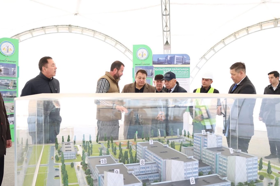 Қызылорда облыстық мәслихат депутаттары әлеуметтік нысандардың құрылыс барысымен танысты