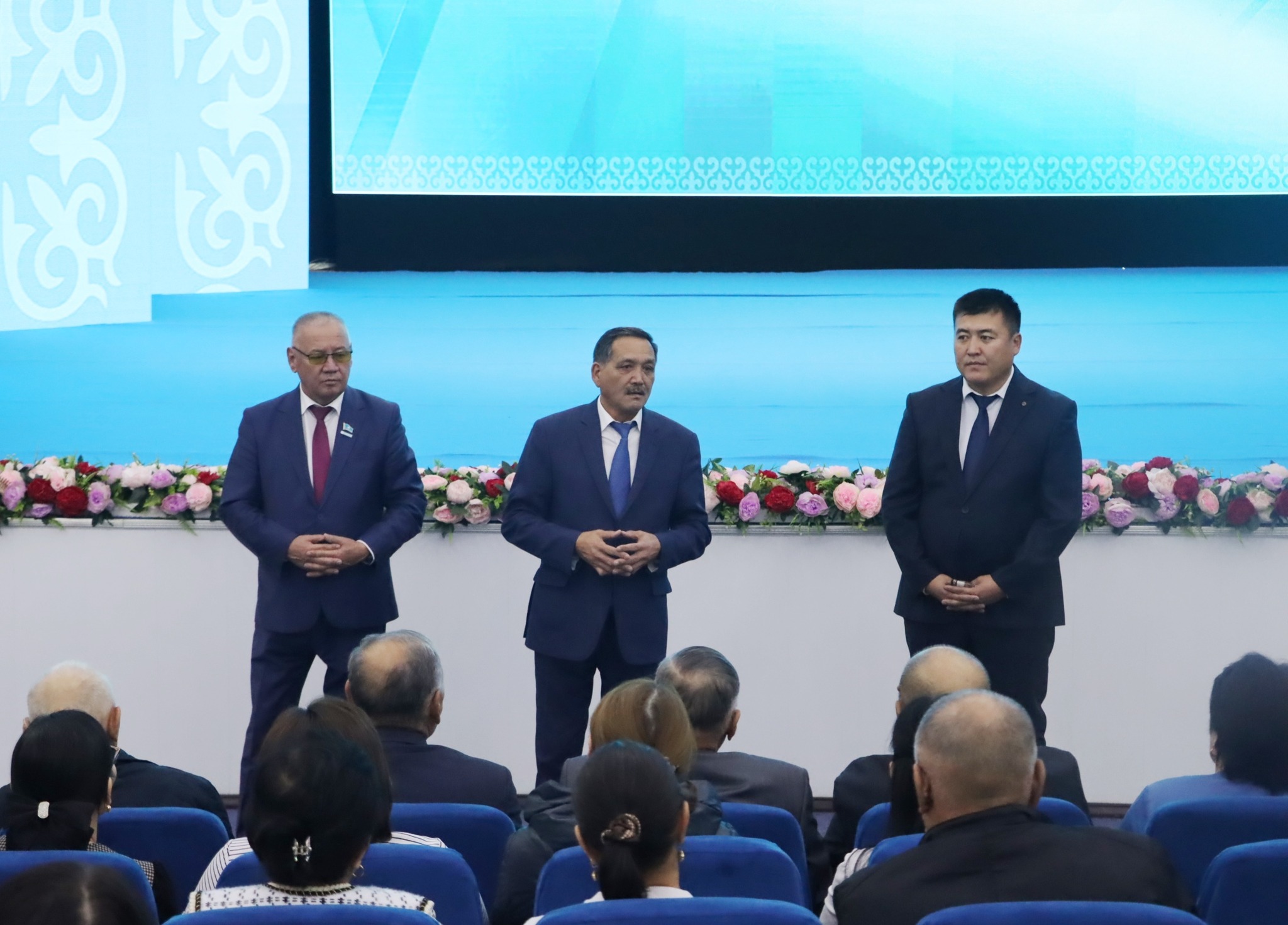 Н.Ілиясов пен Шаған ауылында есепті кездесулер өтті