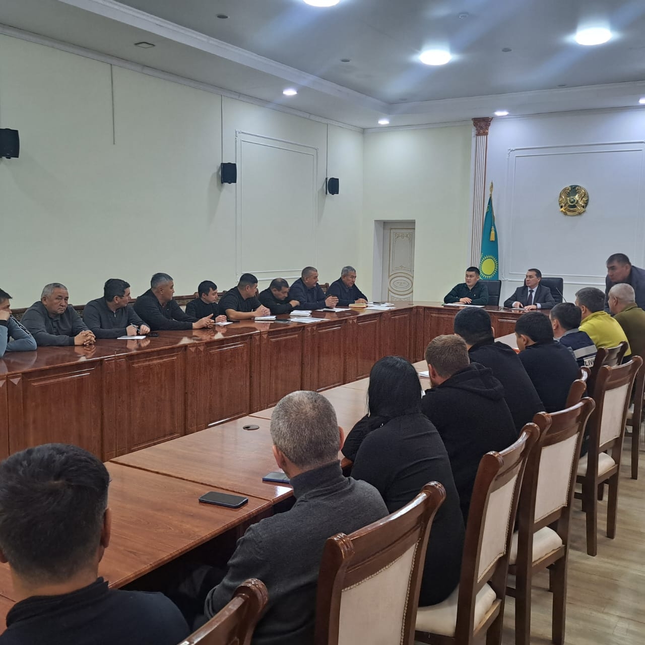 Заместитель председателя Комитета водного хозяйства Министерства водных ресурсов и ирригации РК Аубакиров А.Б. принял участие в совещание в Айыртауском районе Северо-Казахстанской области по вопросу подачи воды в села района по построенным разводящим сетям, подключенных к Кокшетаускому групповому водопроводу.