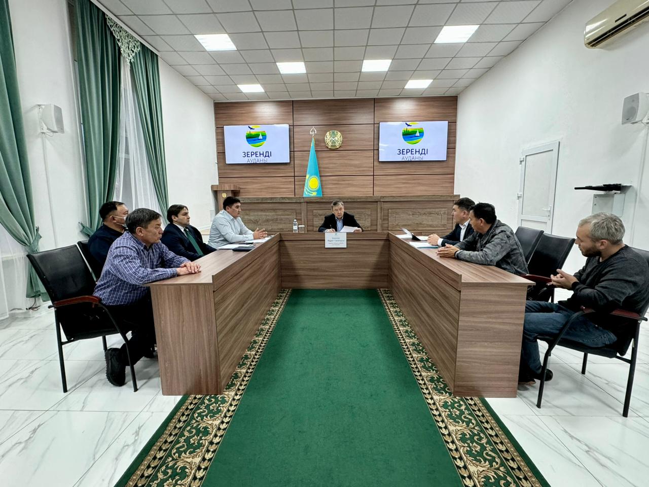 Заместитель акима Акмолинской области Балпан М.С. посетил Зерендинский район, где провёл выездное совещание.
