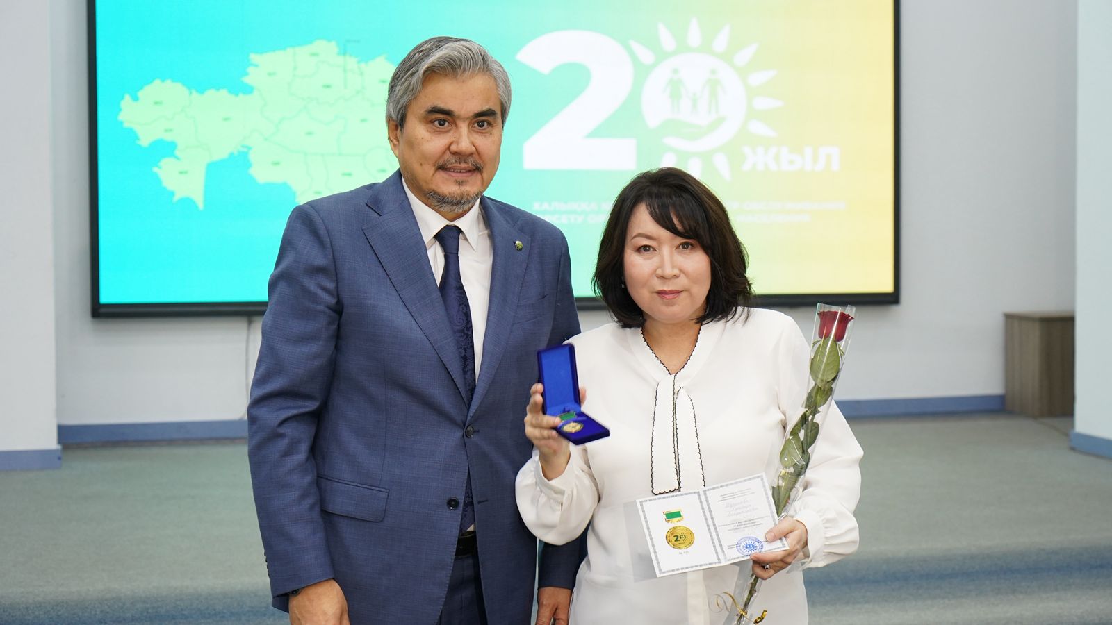 В Семее отметили 20 летие Центров обслуживания населения