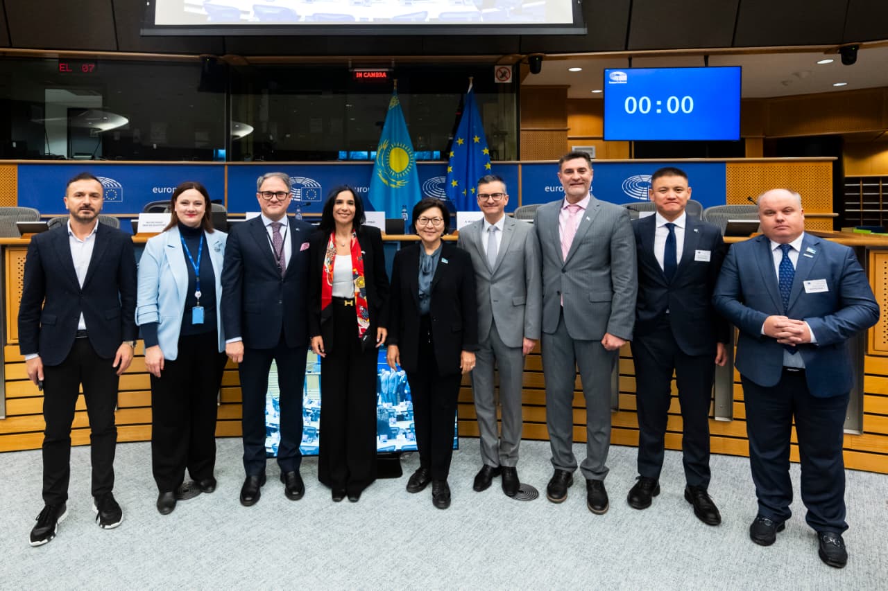 Қазақстан мен Еуропалық одақ парламенттік ынтымақтастық комитетінің 22-отырысында диалогты нығайтты
