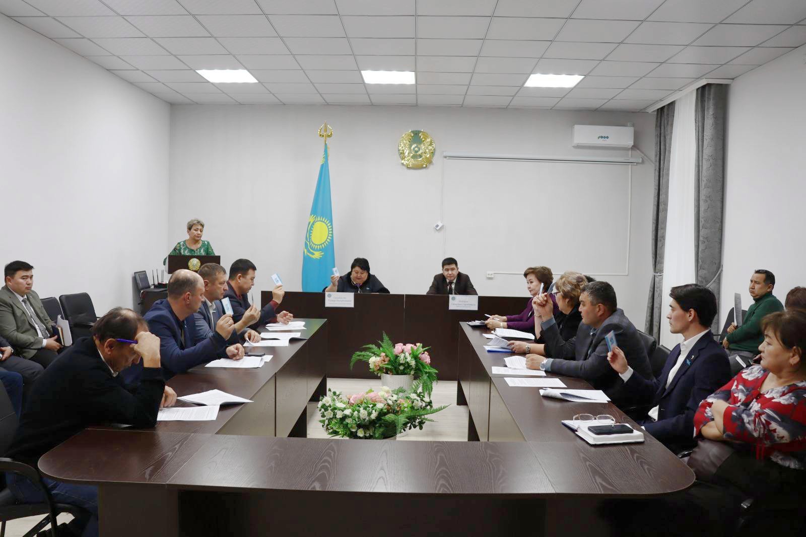 Аудандық мәслихаттың сегізінші шақырылымның кезектен тыс XLIV сессиясы өтті