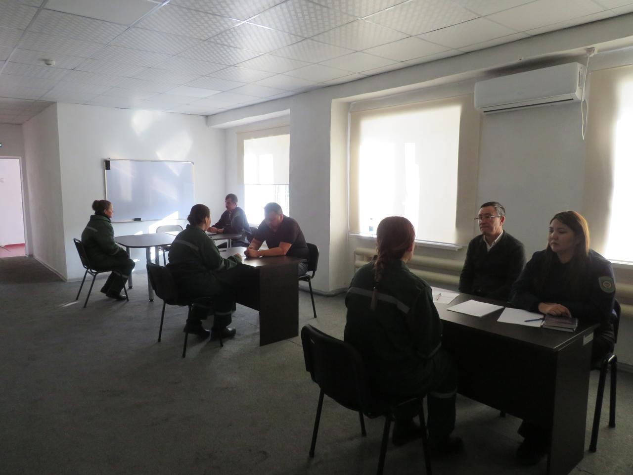 Информационно-разъяснительная группа Департамента юстиции Карагандинской области провела встречу с жителями села Трудовое Осакаровского района